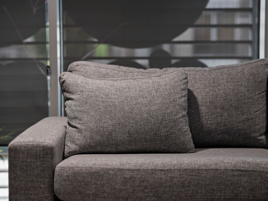 Cleaning fabric sofa