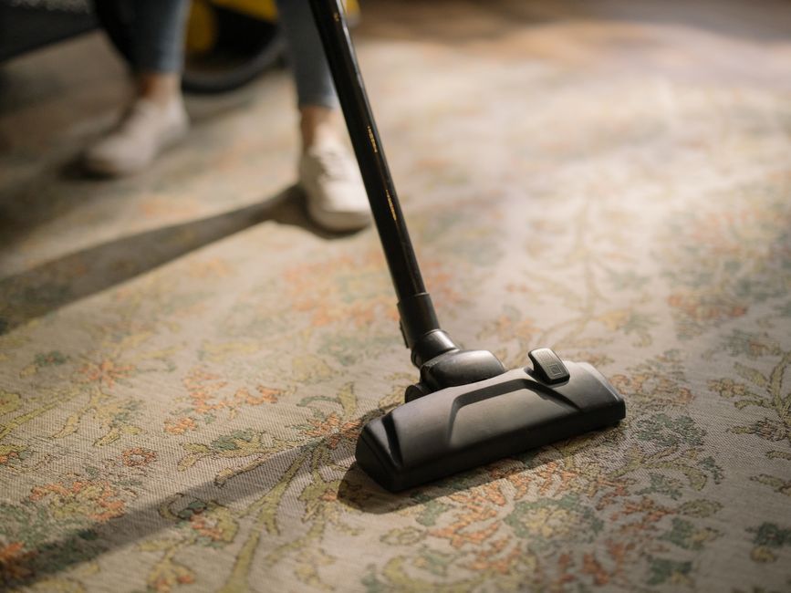 Removing carpet stain
